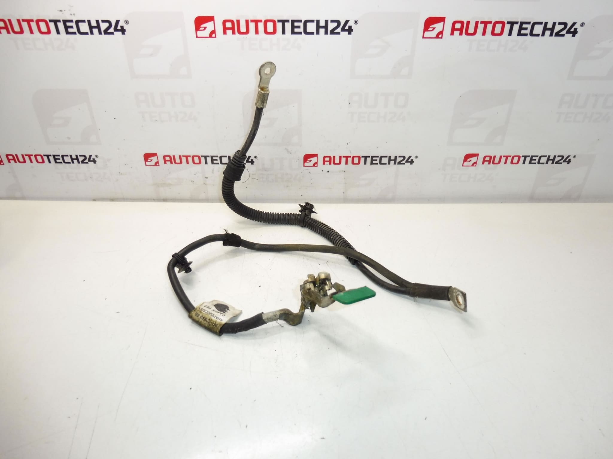 Αρνητική πλεξούδα κινητήρα Citroën Peugeot 9664284080