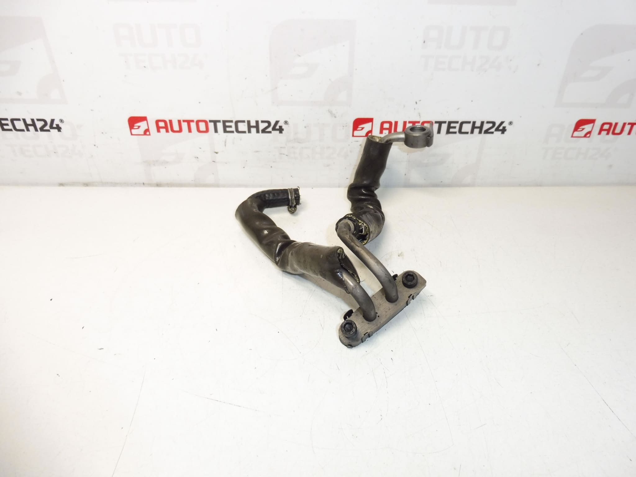 Turbo σωλήνας ψύξης Citroën Peugeot RH02 037983