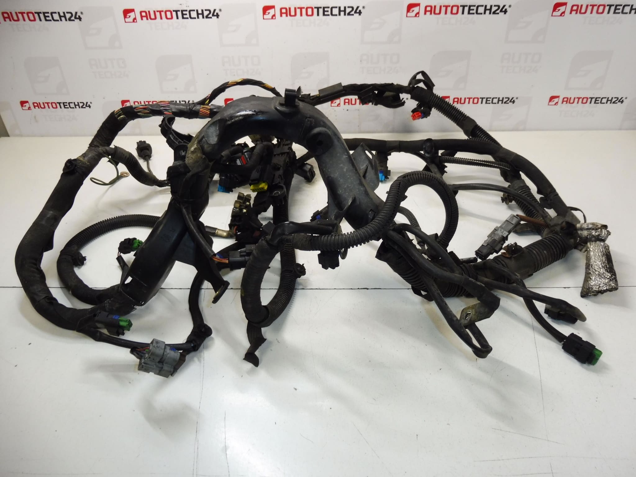 Συγκρότημα κύριου κινητήρα Citroën Peugeot 1.6 HDI 9664694980 6569NW - Image 2